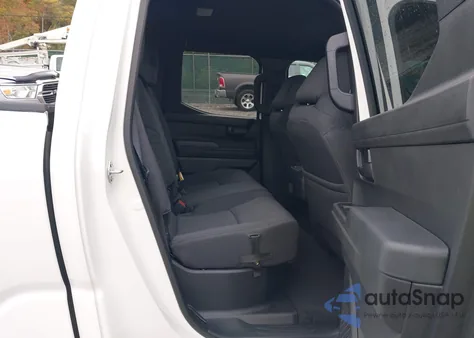 2025 Toyota Tacoma Sr5 4Wd z USA, uszkodzony, nr VIN 3TMLB5JN4SM128398